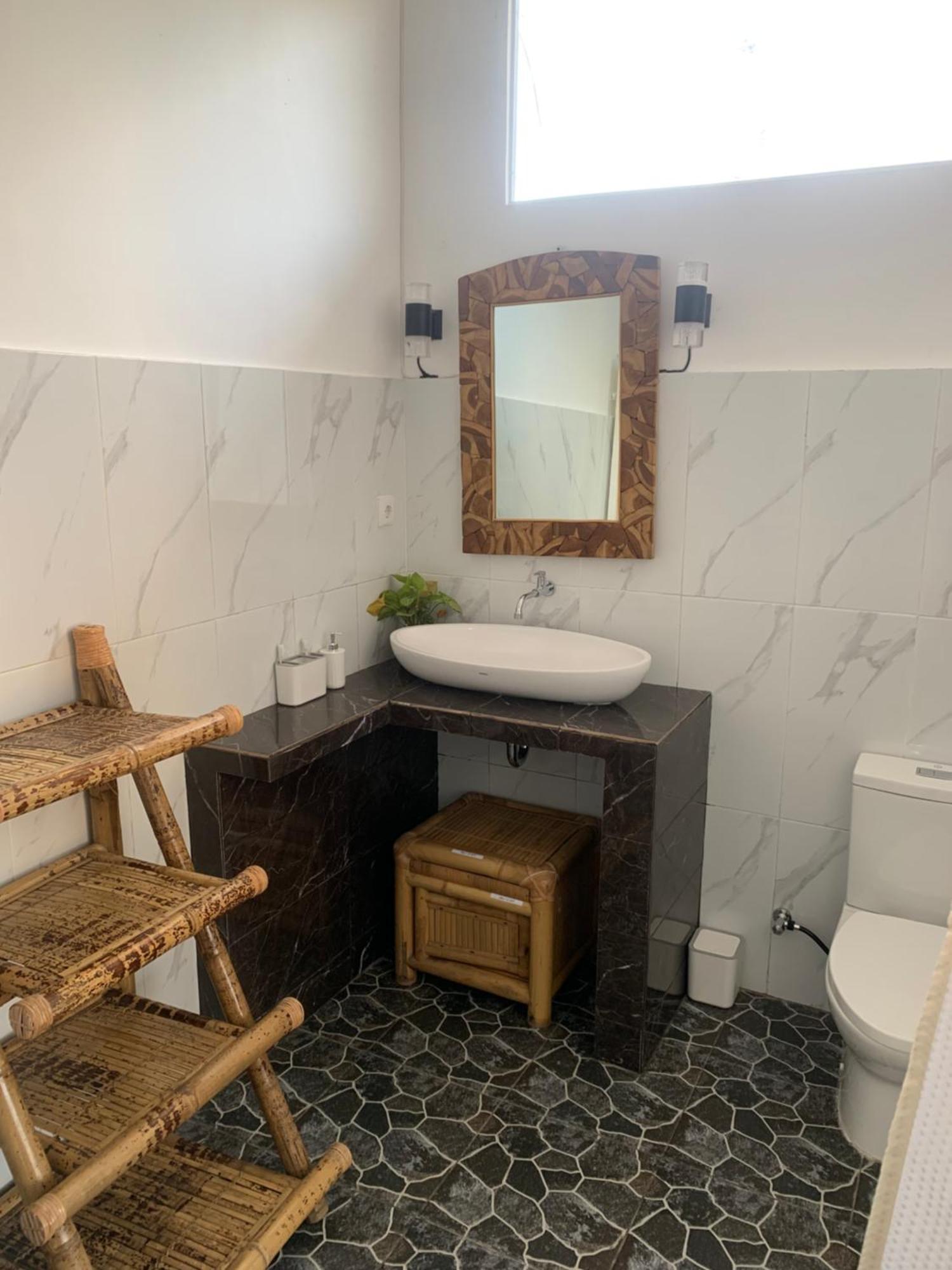 Gili Davidoff Upstairs Budget And Deluxe Gili Trawangan Exteriör bild
